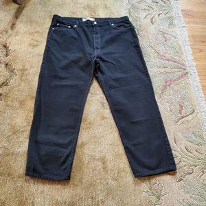 black Levi's 44/30 relaxed fit